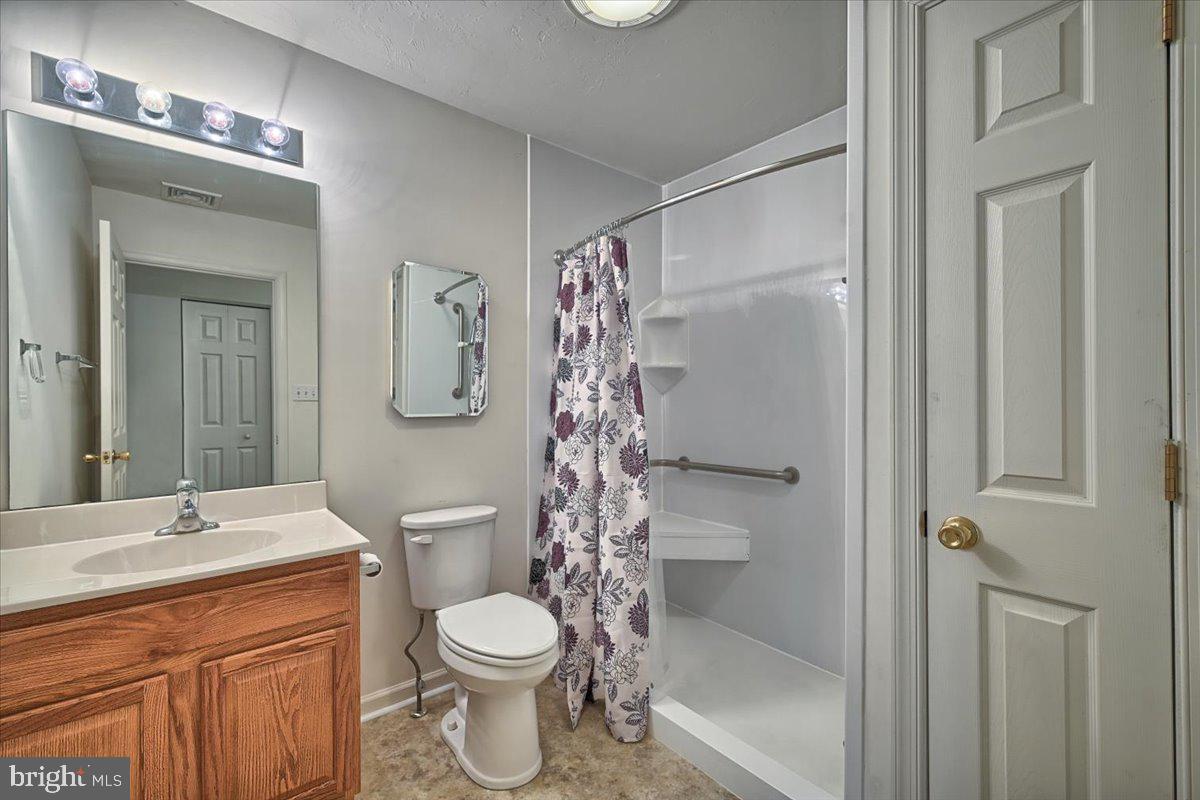 6774 Seneca Ridge Drive York, PA 17403 - Photo 20 of 31 Gallery Image 20
