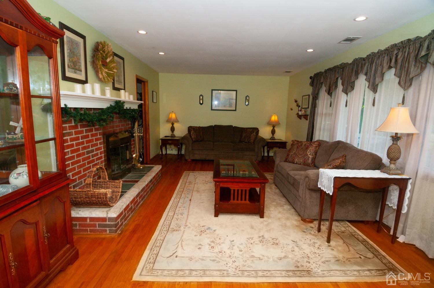 3 White Pine Road North Brunswick, NJ 08902 - Photo 12 of 55 Gallery Image 12
