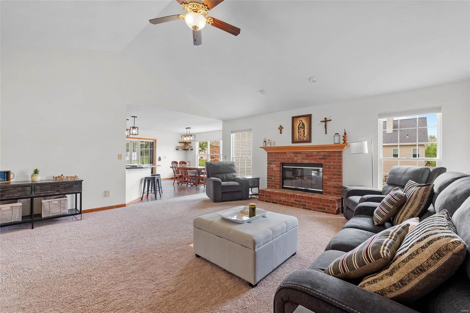 4606 Valleydale Road Godfrey, IL 62035 - Photo 11 of 52 Gallery Image 11