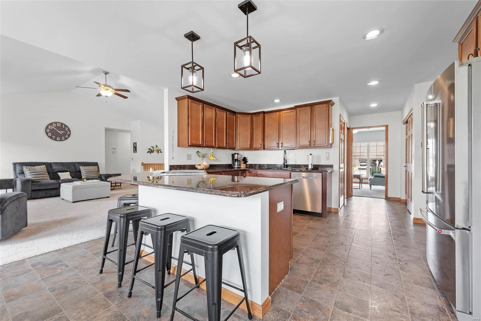 4606 Valleydale Road Godfrey, IL 62035 - Photo 12 of 52 Gallery Image 12