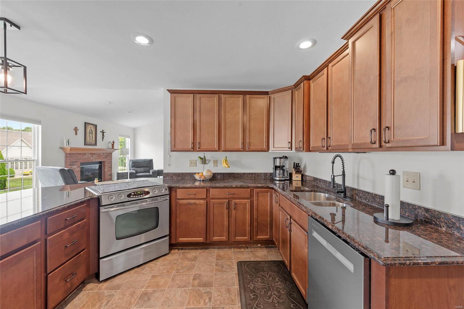 4606 Valleydale Road Godfrey, IL 62035 - Photo 17 of 52 Gallery Image 17