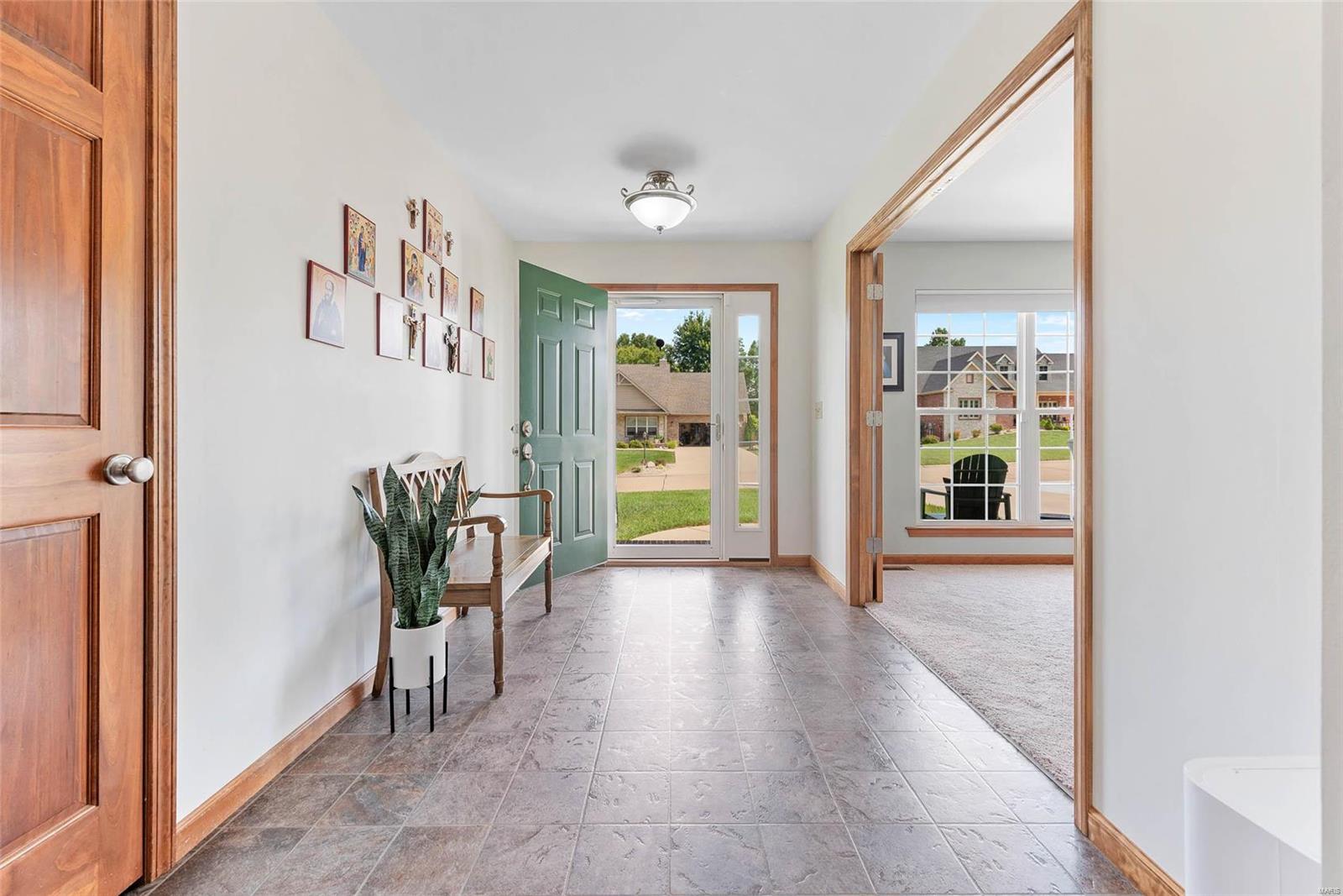 4606 Valleydale Road Godfrey, IL 62035 - Photo 7 of 52 Gallery Image 7