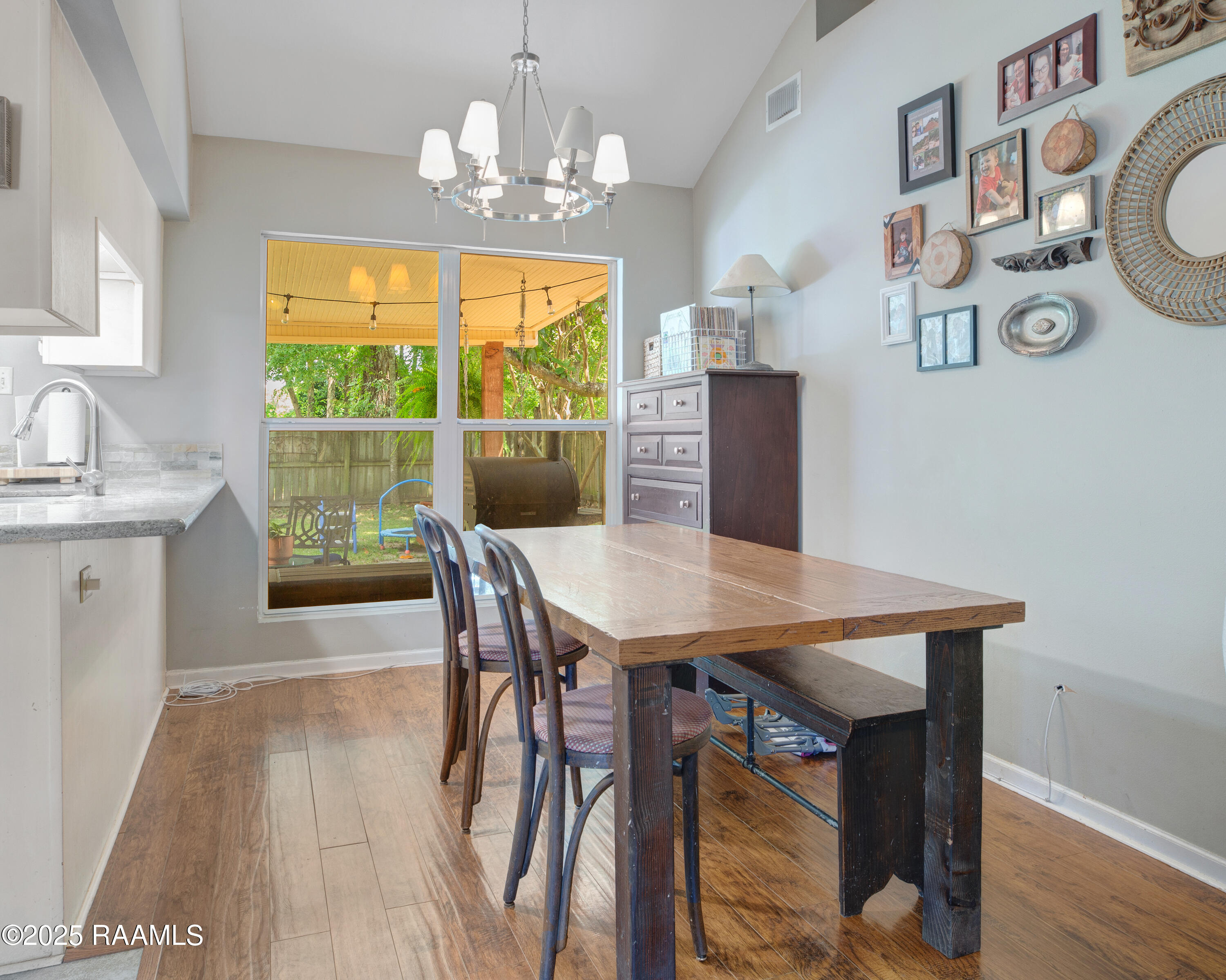 139 Hummingbird Lane Lafayette, LA 70506 - Photo 12 of 20 139 Hummingbird -12