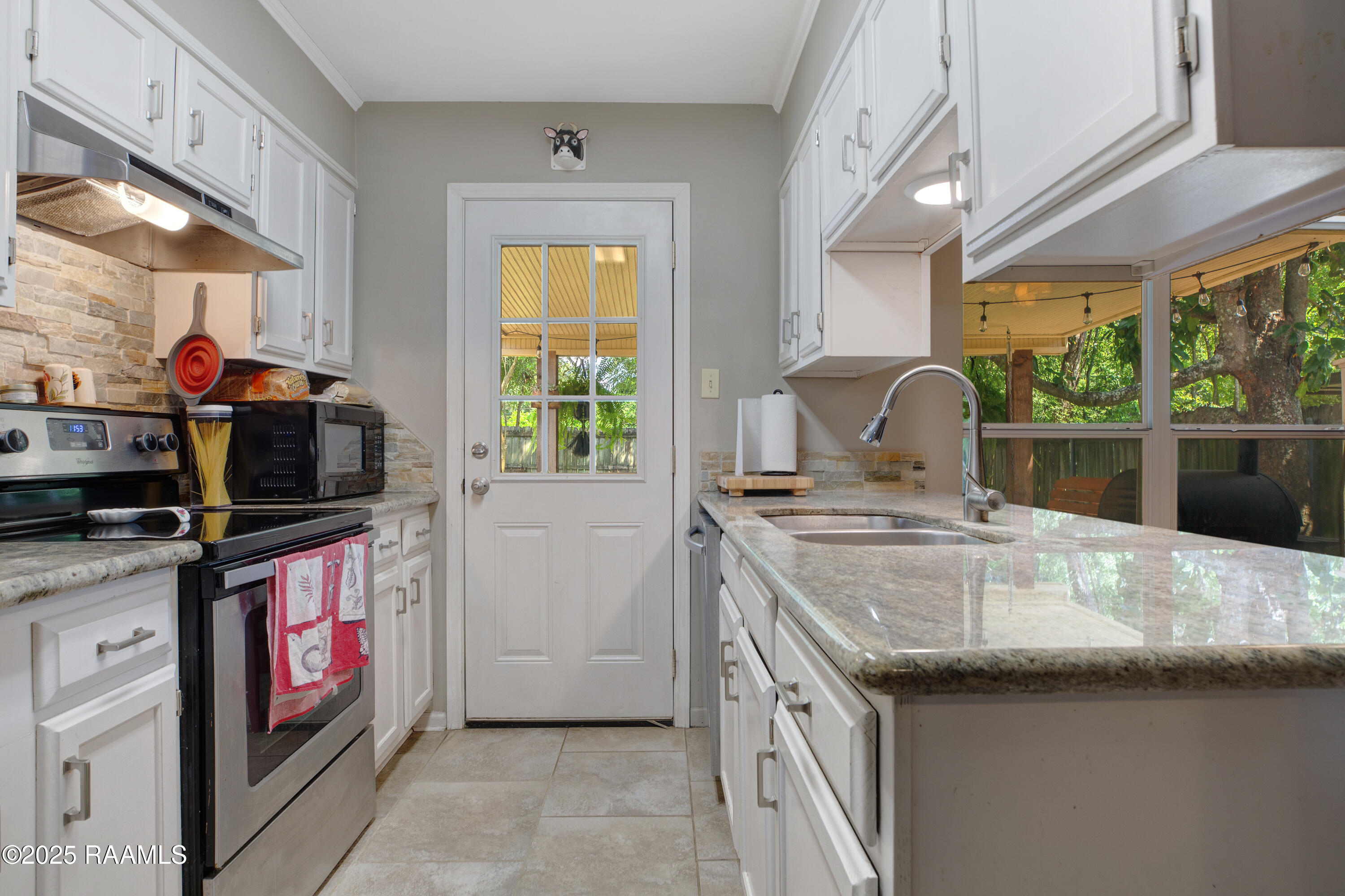 139 Hummingbird Lane Lafayette, LA 70506 - Photo 14 of 20 139 Hummingbird -14