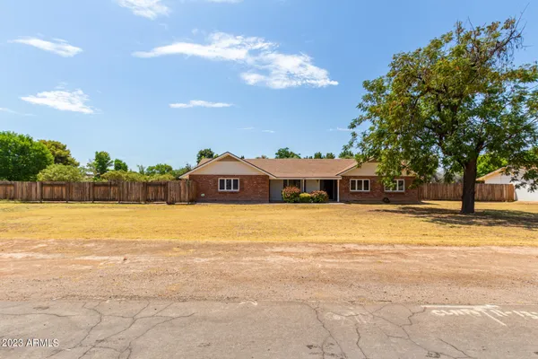 $1,350,000 | 2050 North 90th Place, Chandler, AZ 85224