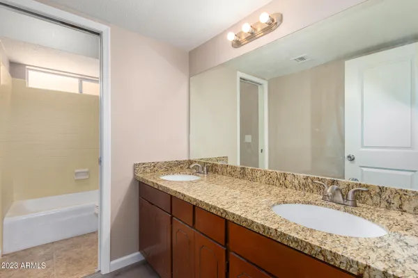 $1,350,000 | 2050 North 90th Place, Chandler, AZ 85224