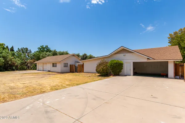 $1,350,000 | 2050 North 90th Place, Chandler, AZ 85224