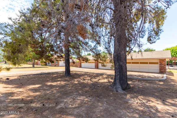 $1,350,000 | 2050 North 90th Place, Chandler, AZ 85224