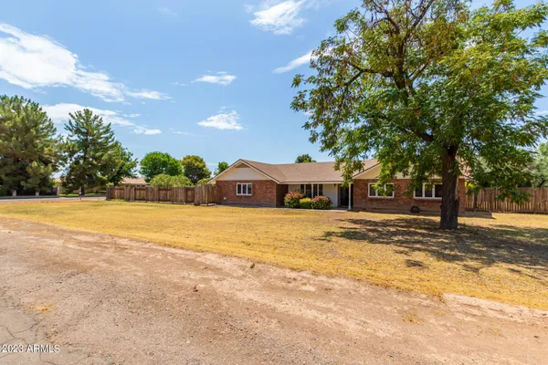 $1,350,000 | 2050 North 90th Place, Chandler, AZ 85224