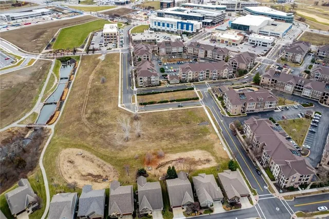 $599,000 | 8531 Barstow Street, Lenexa, KS 66219