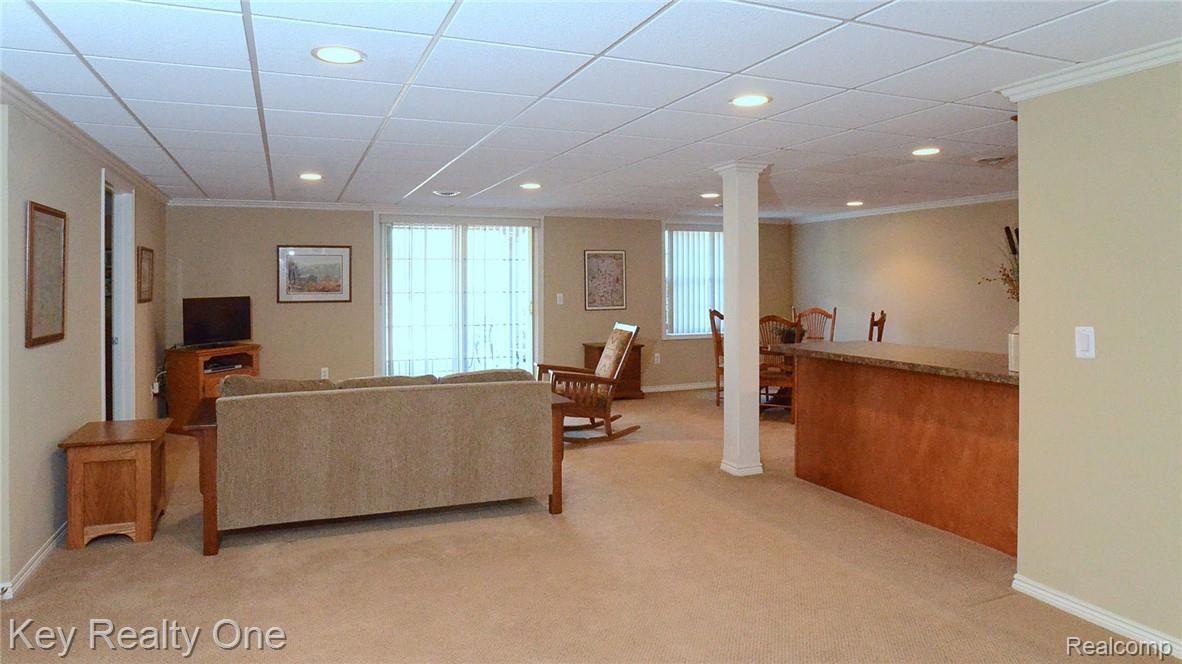 2790 Castlemartin Court Rochester, MI 48306 - Photo 54 of 64 065_69.jpg