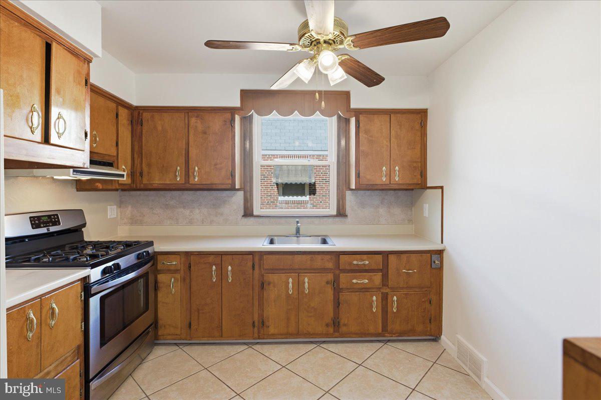 1732 Fox Chase Road Philadelphia, PA 19152 - Photo 16 of 44 Gallery Image 16