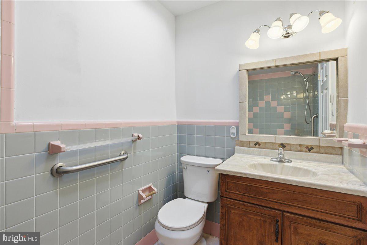1732 Fox Chase Road Philadelphia, PA 19152 - Photo 25 of 44 Gallery Image 25