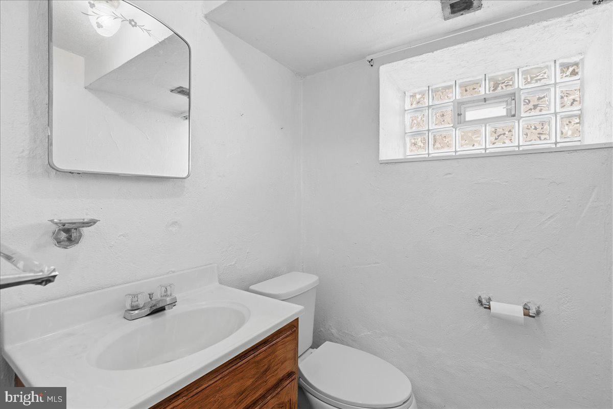 1732 Fox Chase Road Philadelphia, PA 19152 - Photo 34 of 44 Gallery Image 34