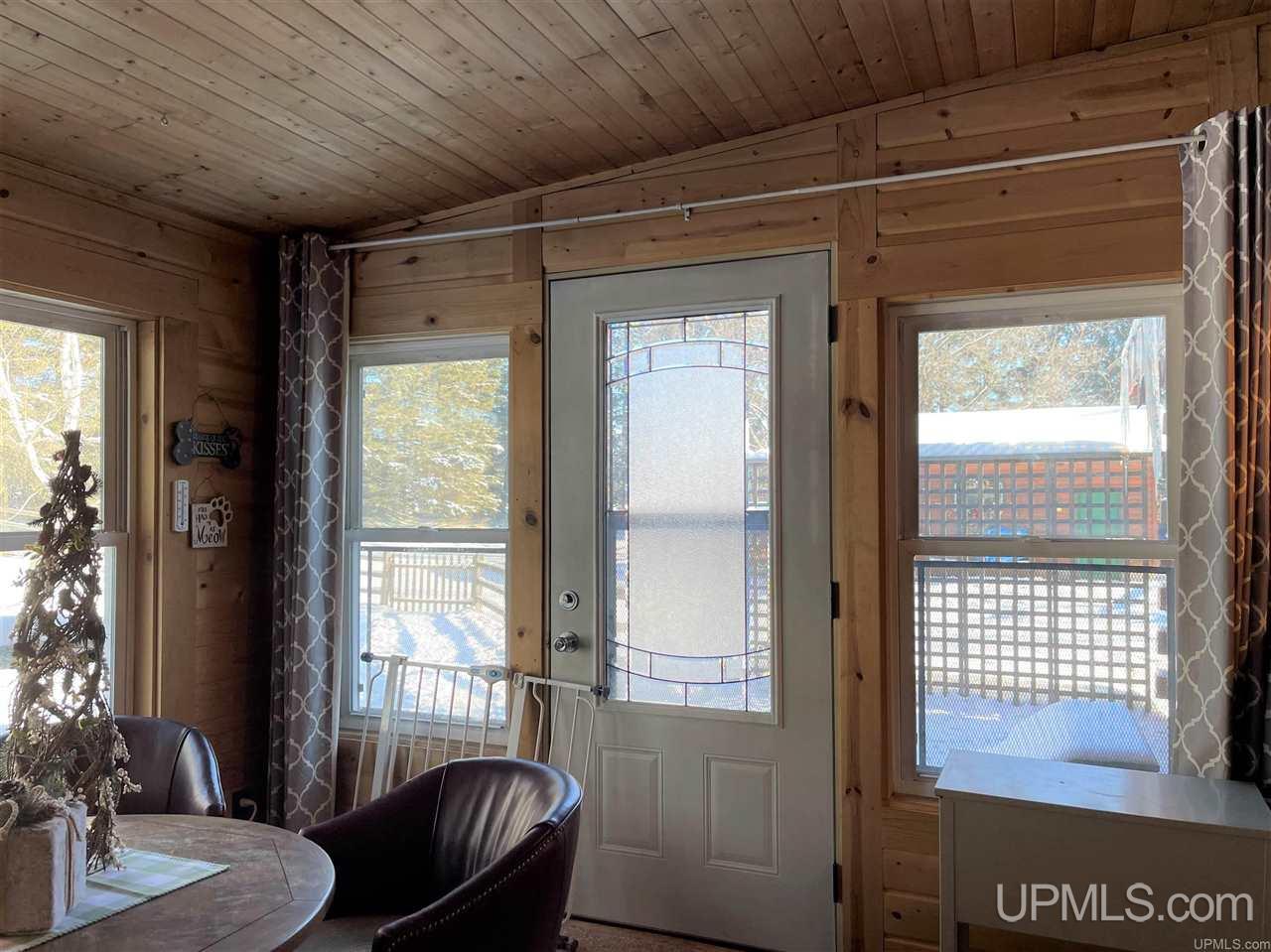 1864 15.5 Road Bark River, MI 49807 - Photo 3 of 50 Gallery Image 3