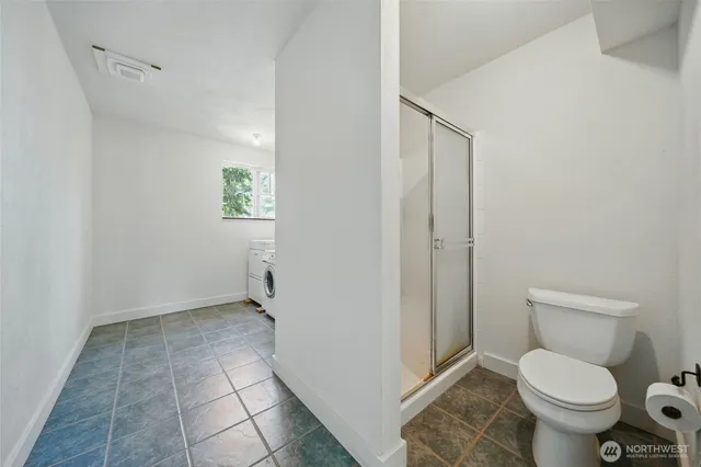 a bathroom with a toilet