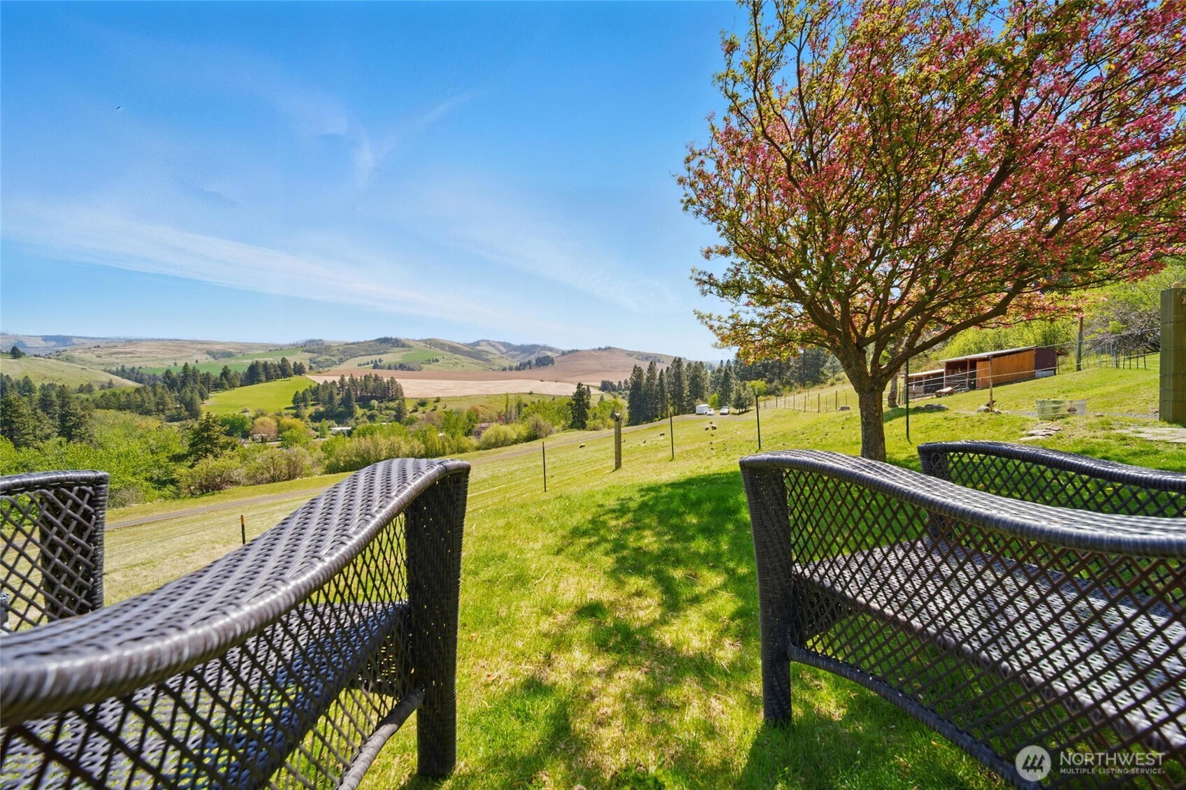 469 Tag Lane Walla Walla, WA 99362 - Photo 26 of 40 a view of balcony with wooden floor and fence