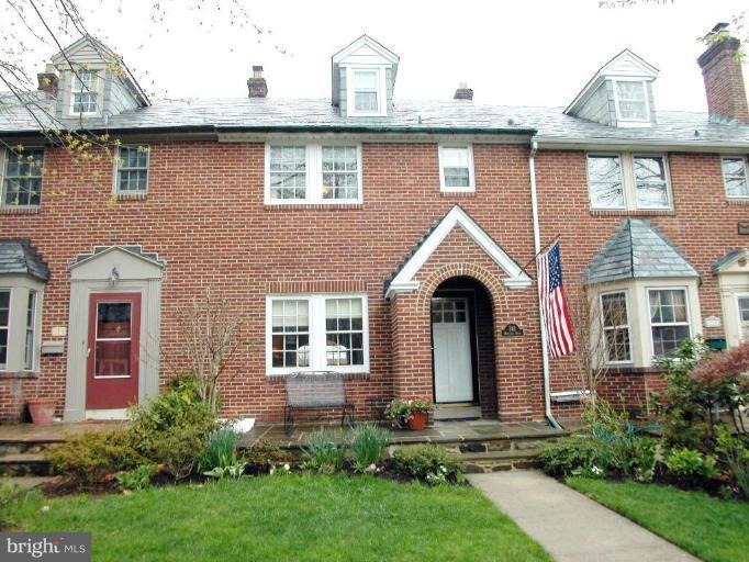 316 Murdock Road Baltimore, MD 21212 - Photo 2 of 25 a front view of a house with garden