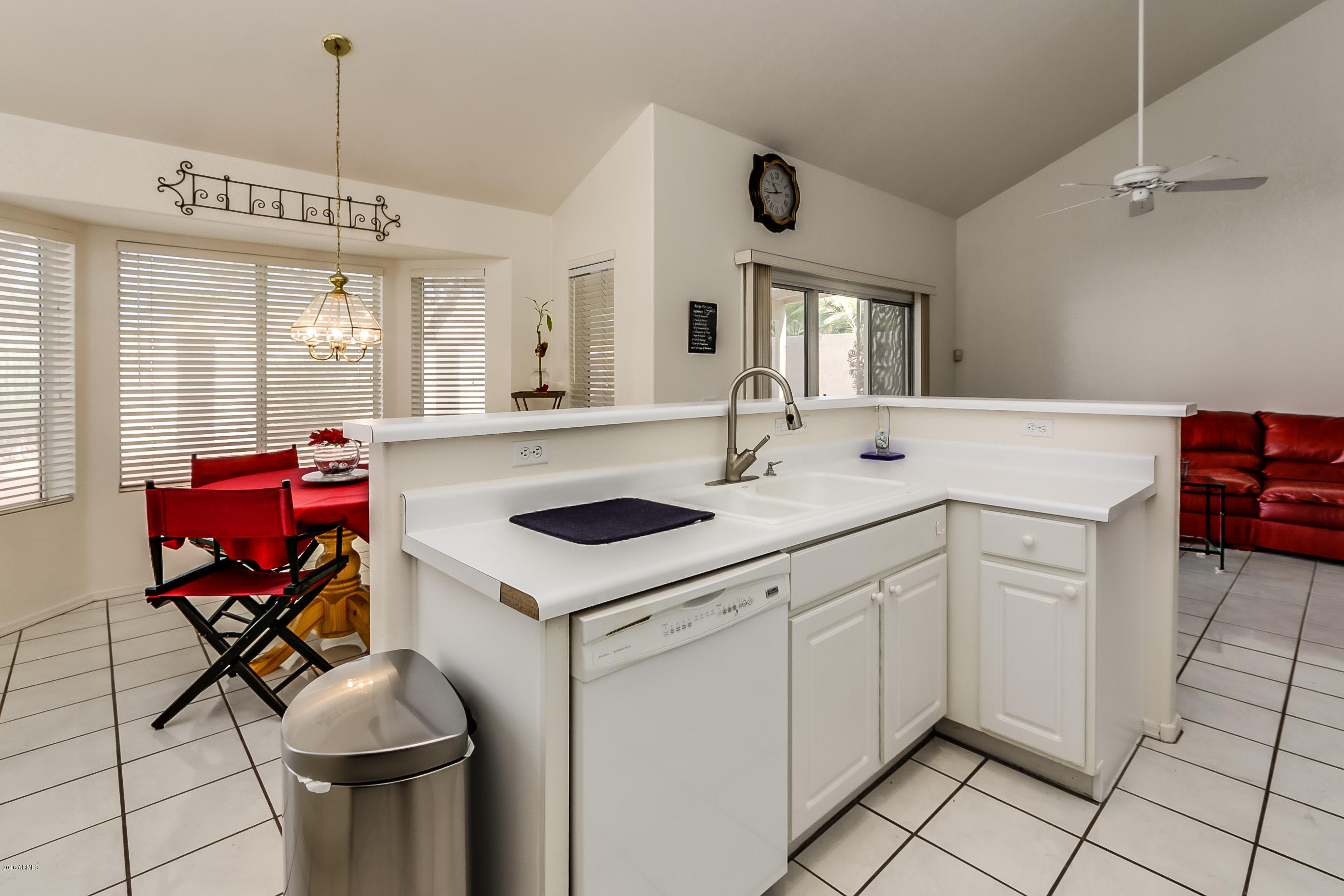 4704 West Del Rio Street Chandler, AZ 85226 - Photo 11 of 48 Kitchen-011