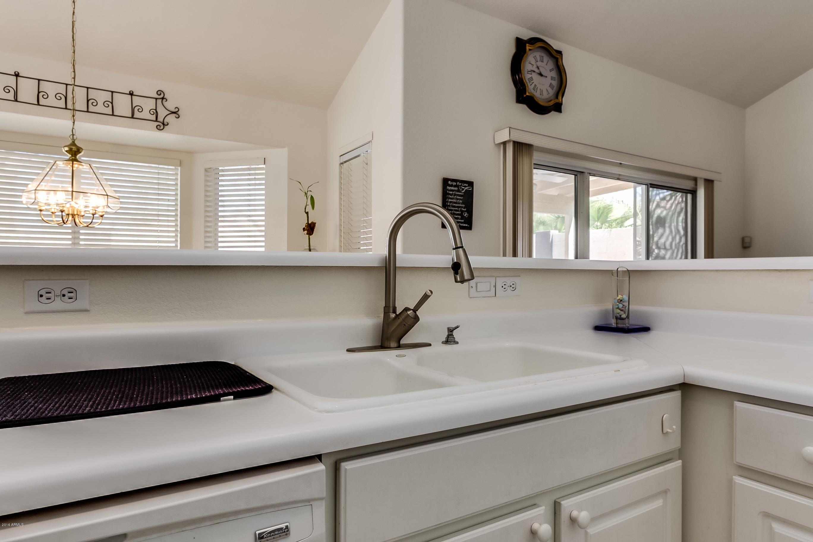 4704 West Del Rio Street Chandler, AZ 85226 - Photo 16 of 48 Kitchen island-016