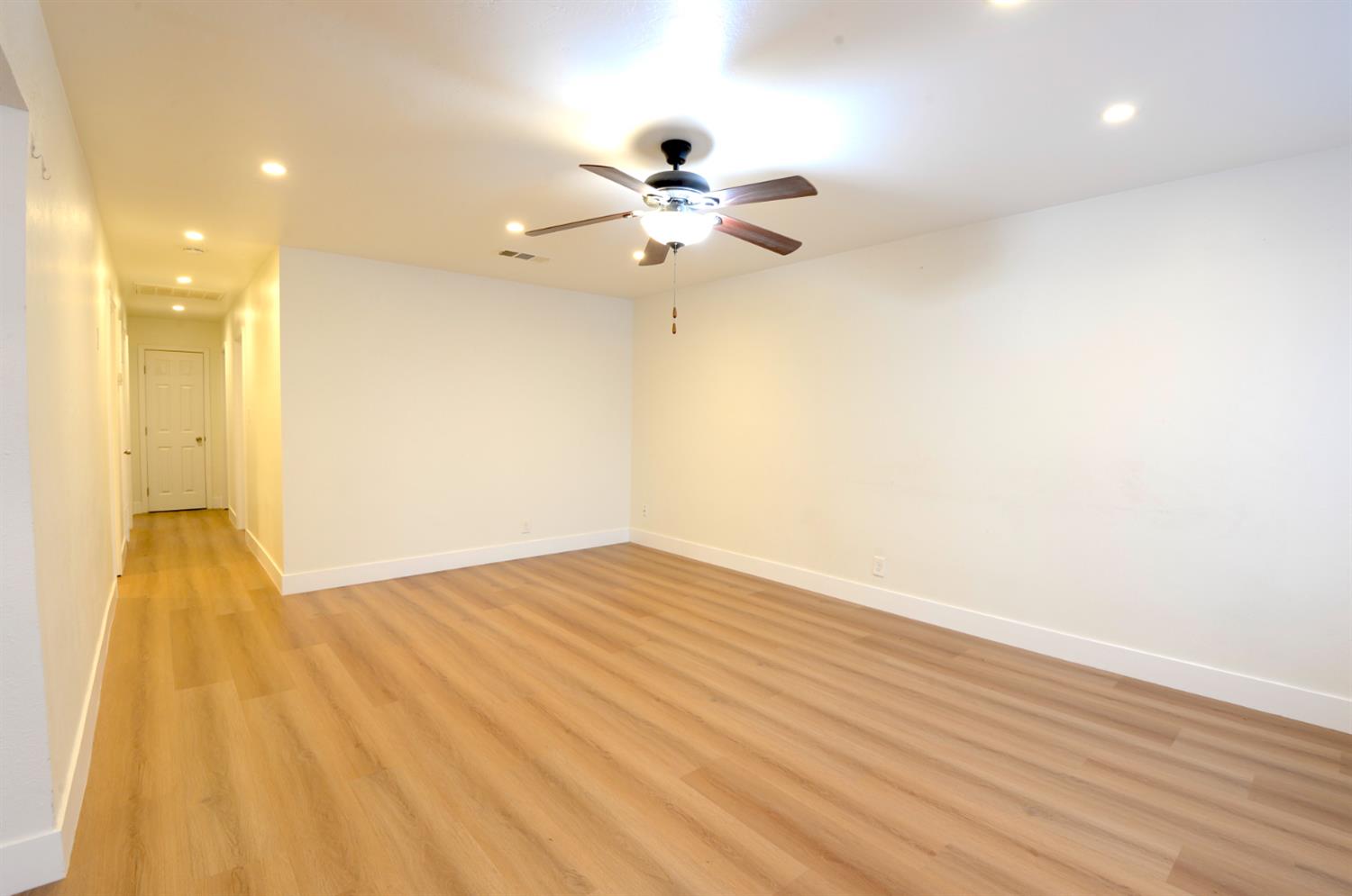 6567 North Clark Street Fresno, CA 93710 - Photo 2 of 17