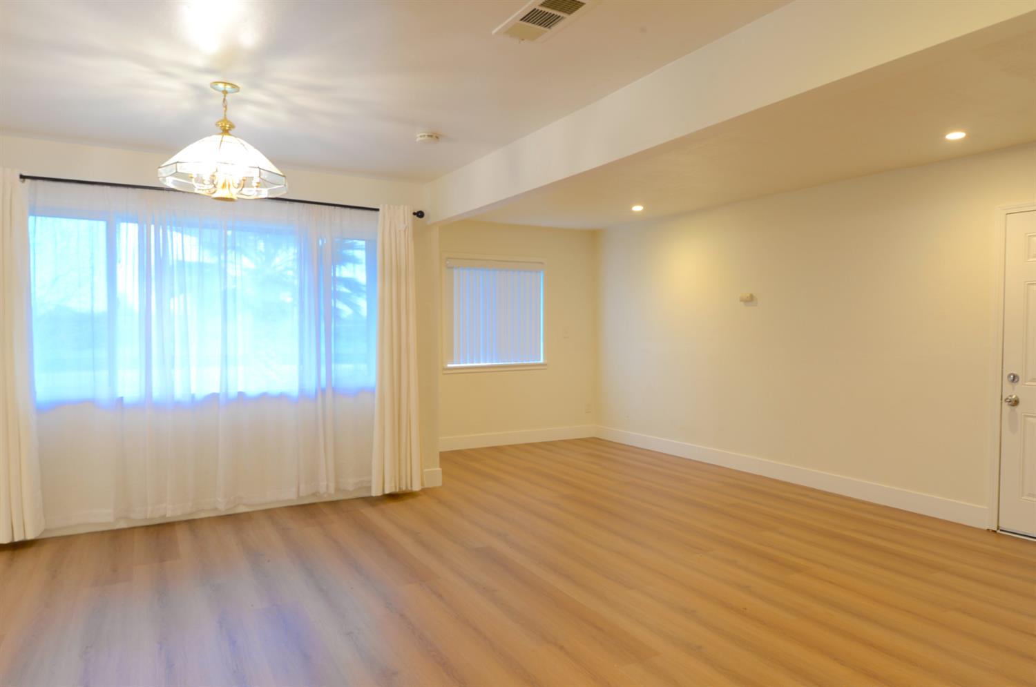 6567 North Clark Street Fresno, CA 93710 - Photo 8 of 17