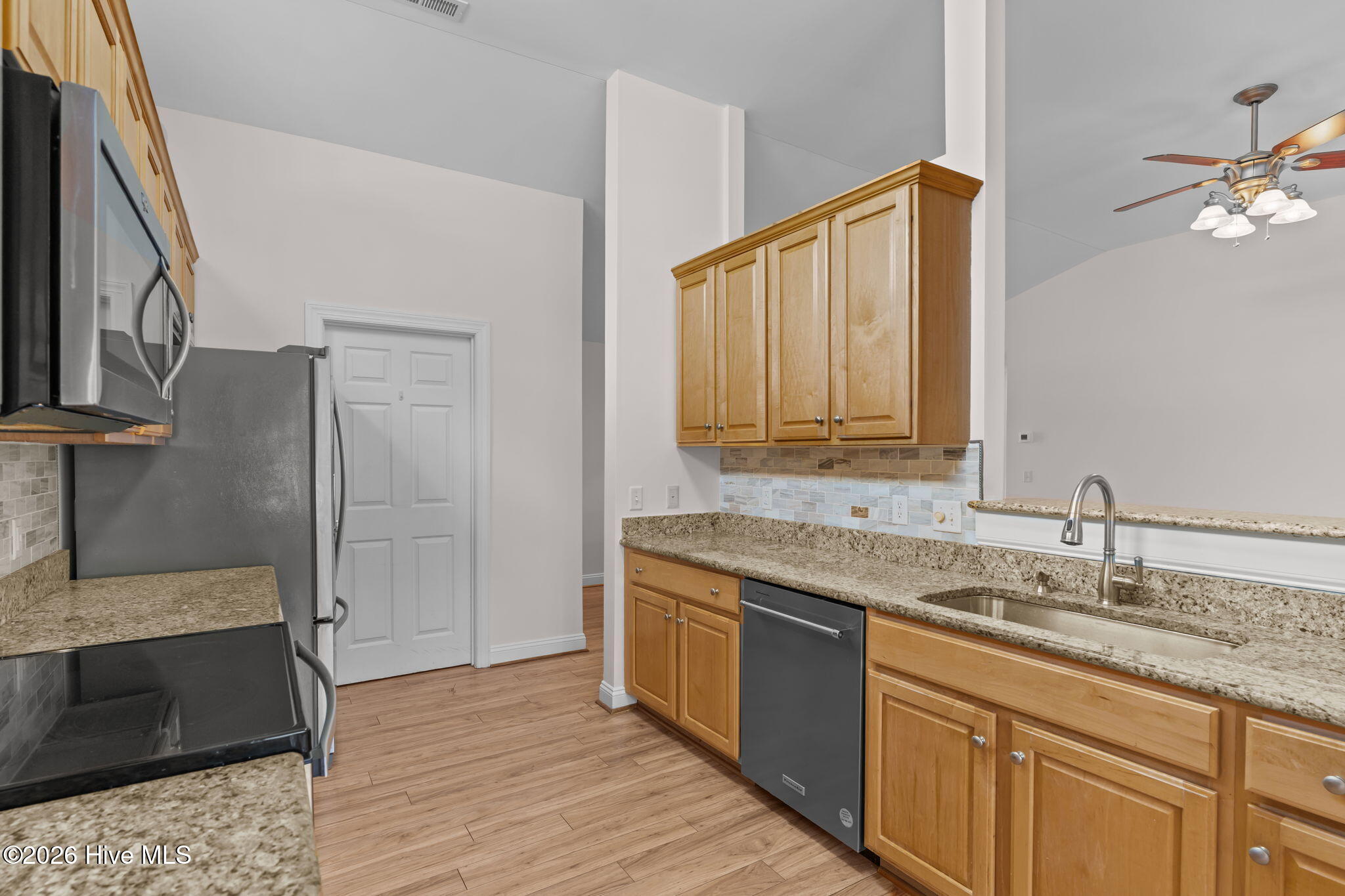 4028 Rounding Bend Lane Wilmington, NC 28412 - Photo 16 of 60 14-web-or-mls-BTS01876