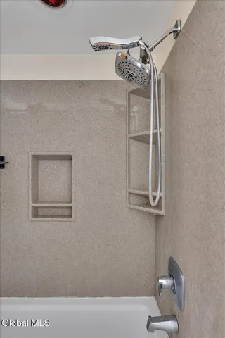 $349,999 | 6 Evergreen Boulevard, Glenville, NY 12302