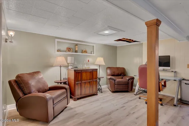 $349,999 | 6 Evergreen Boulevard, Glenville, NY 12302