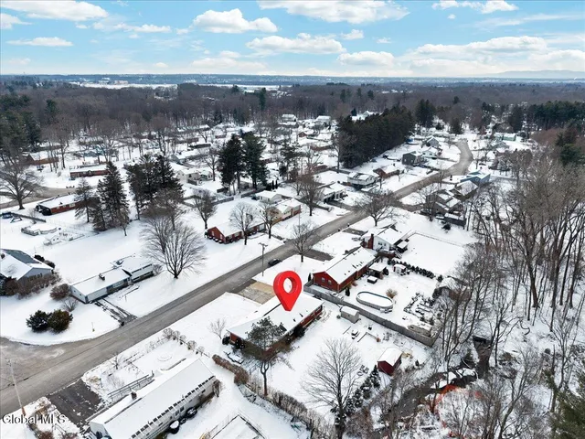 $349,999 | 6 Evergreen Boulevard, Glenville, NY 12302