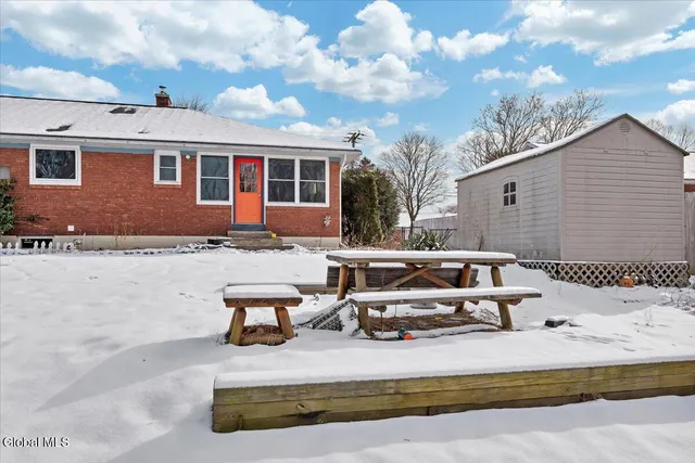 $349,999 | 6 Evergreen Boulevard, Glenville, NY 12302