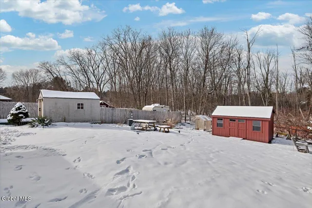 $349,999 | 6 Evergreen Boulevard, Glenville, NY 12302