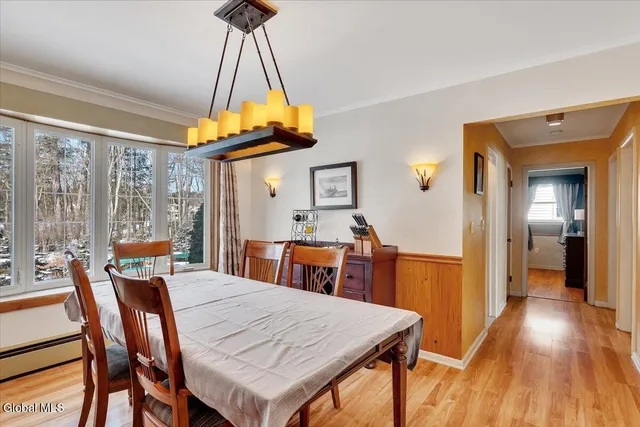 $349,999 | 6 Evergreen Boulevard, Glenville, NY 12302