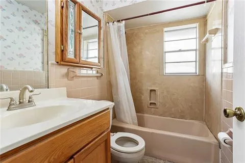 $290,000 | 4821-23 Zenith Street, Metairie, LA 70001
