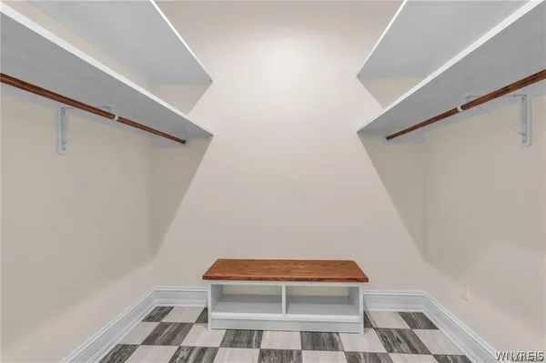 $6,000 | 674 Main Street, Unit 3, Buffalo, NY 14202