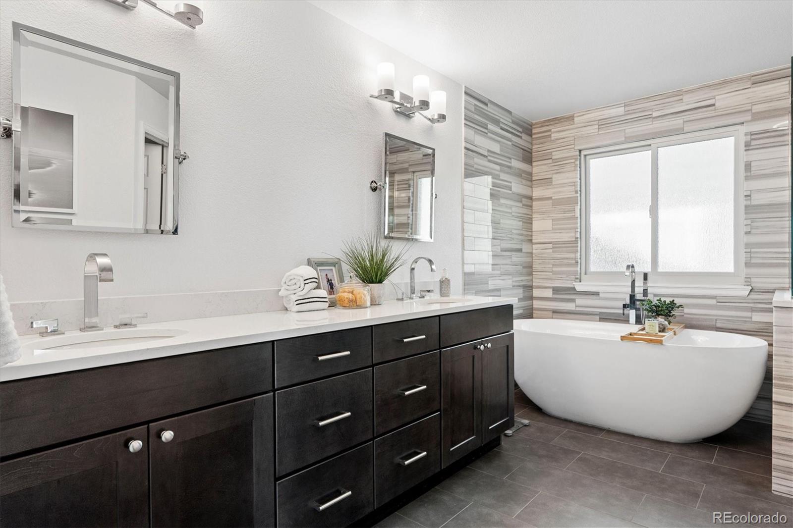 10824 Hickory Ridge Lane Highlands Ranch, CO 80126 - Photo 14 of 36 Gallery Image 14