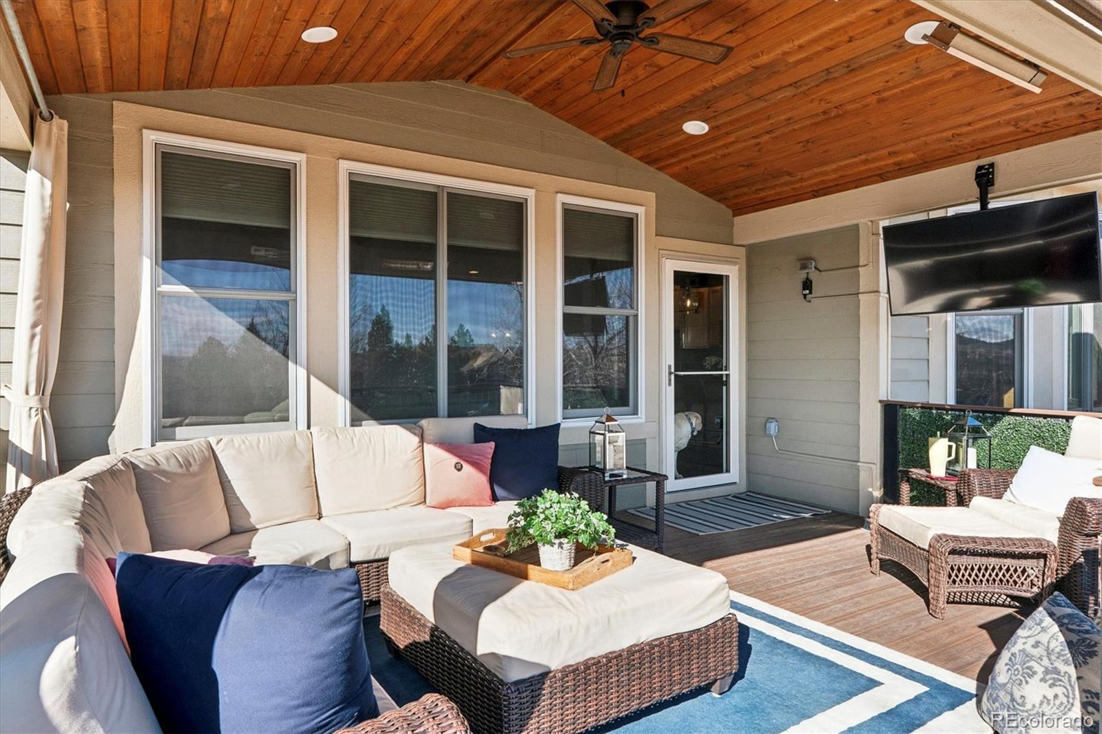 10824 Hickory Ridge Lane Highlands Ranch, CO 80126 - Photo 2 of 36 Gallery Image 2