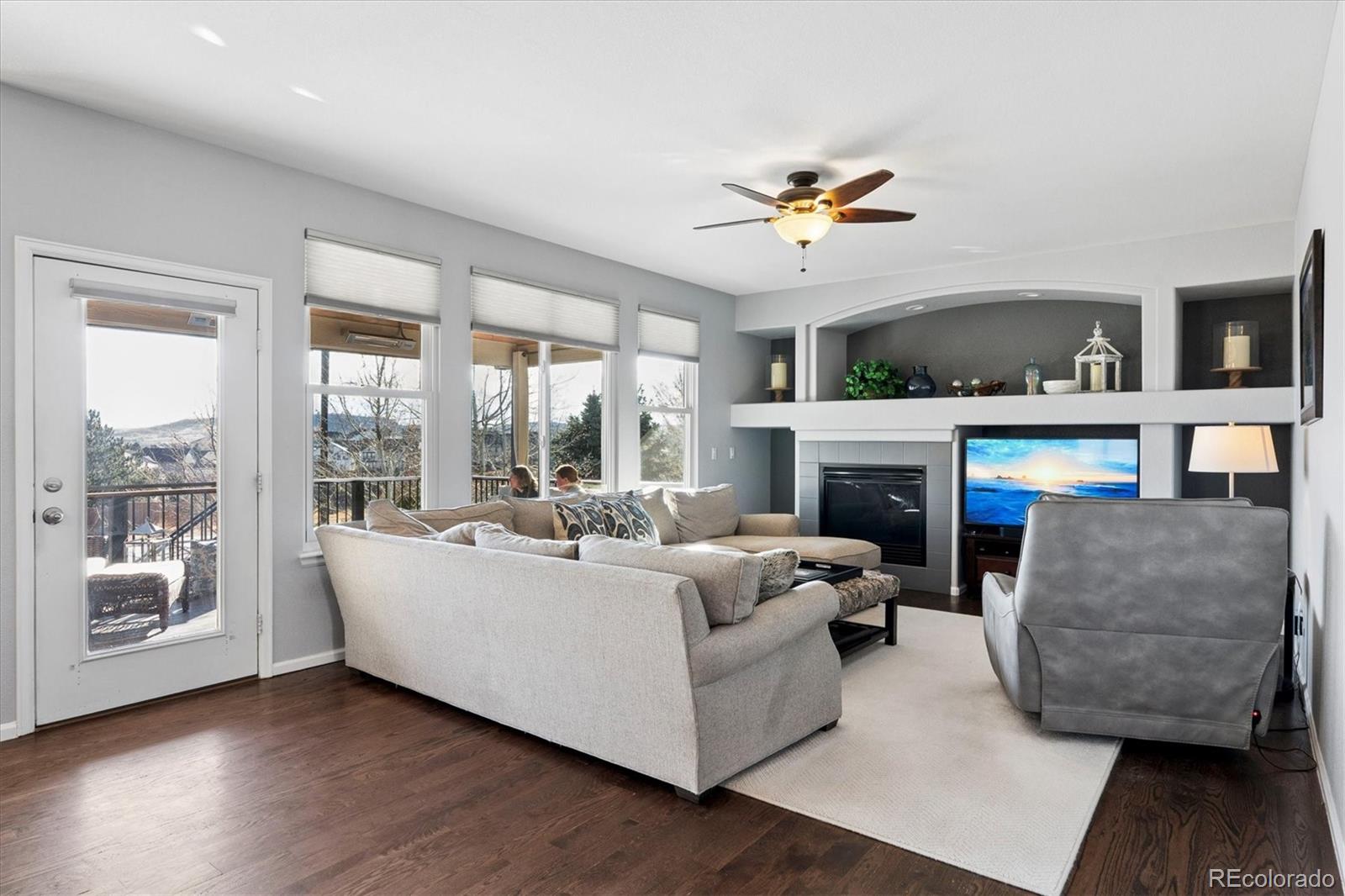 10824 Hickory Ridge Lane Highlands Ranch, CO 80126 - Photo 9 of 36 Gallery Image 9