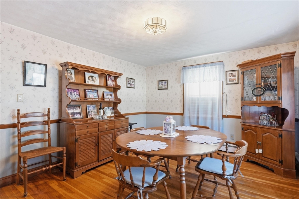 12 Cannon Rock Road Lynn, MA 01904 - Photo 8 of 42
