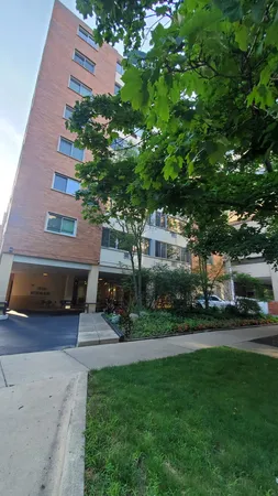 $2,095 | 1516 Hinman Avenue, Unit 308, Evanston, IL 60201