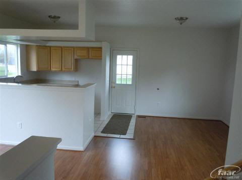 4214 Branch Road Flint, MI 48506 - Photo 18 of 23 20131975-17.JPG