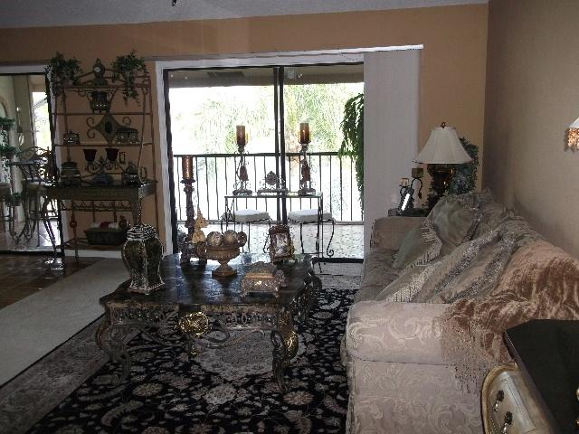 5591 Coach House Circle, Unit F Boca Raton, FL 33486 - Photo 5 of 25 youngblood 004