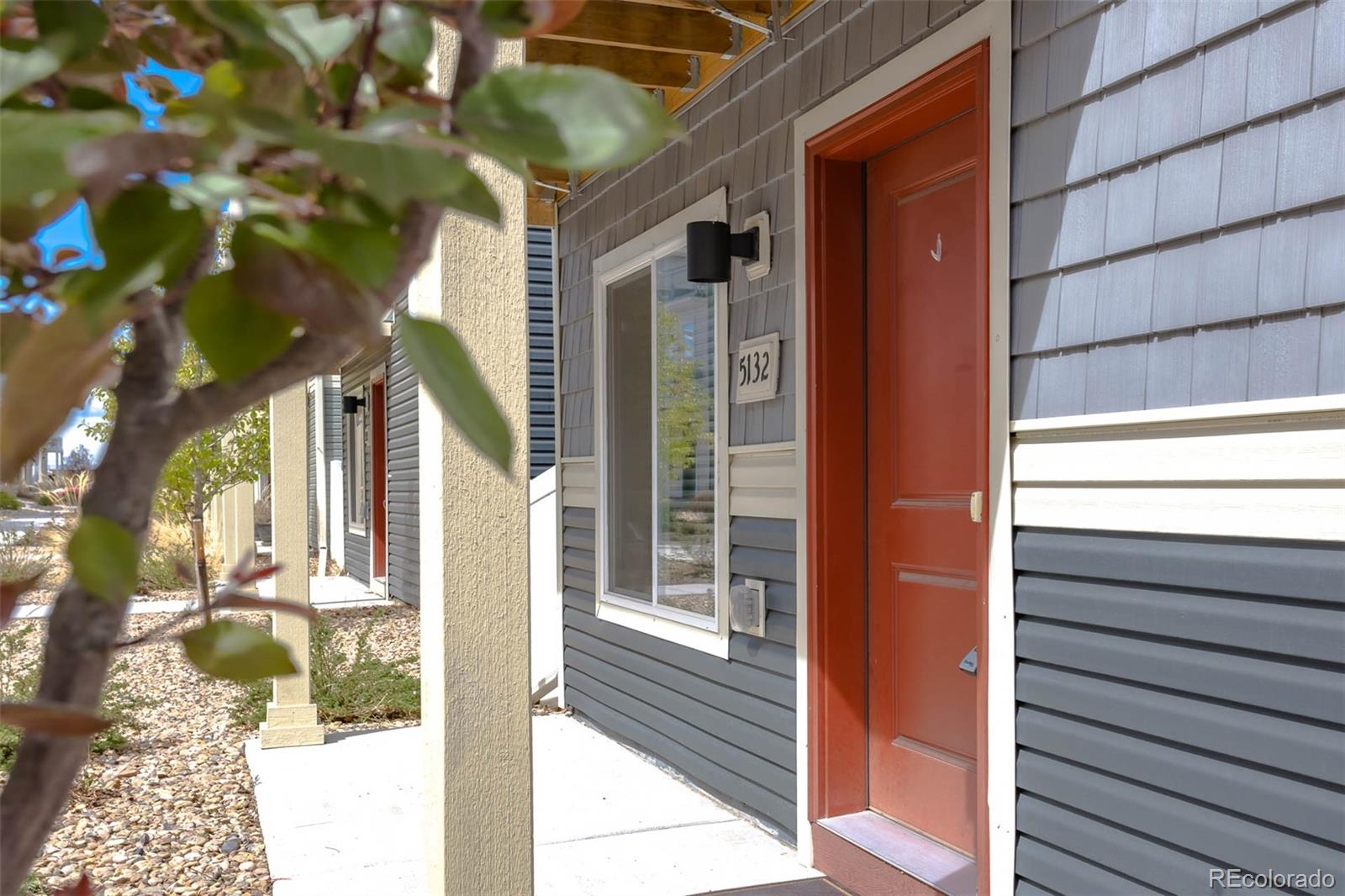 5132 North Waco Street Denver, CO 80249 - Photo 4 of 31