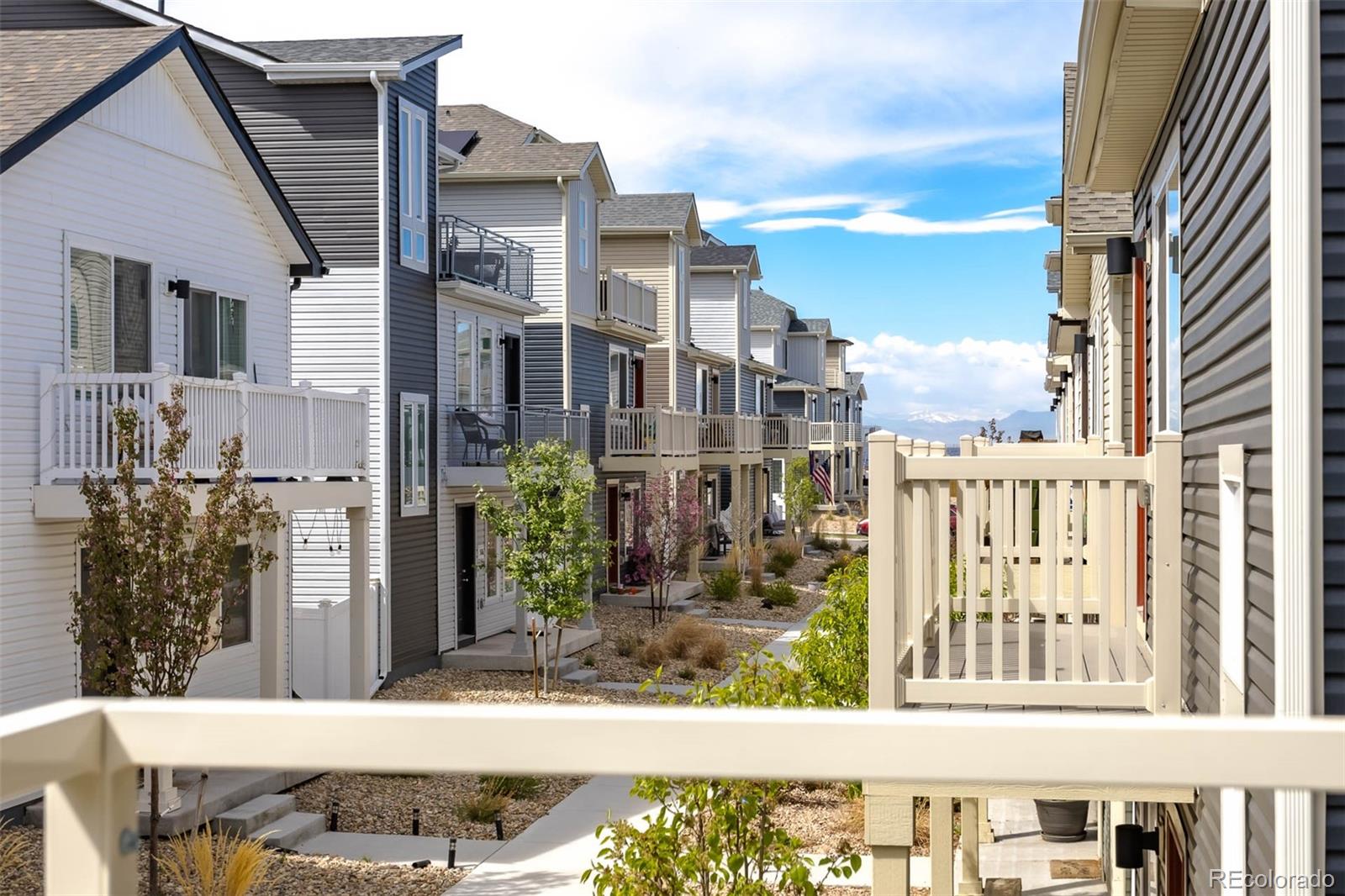 5132 North Waco Street Denver, CO 80249 - Photo 8 of 31