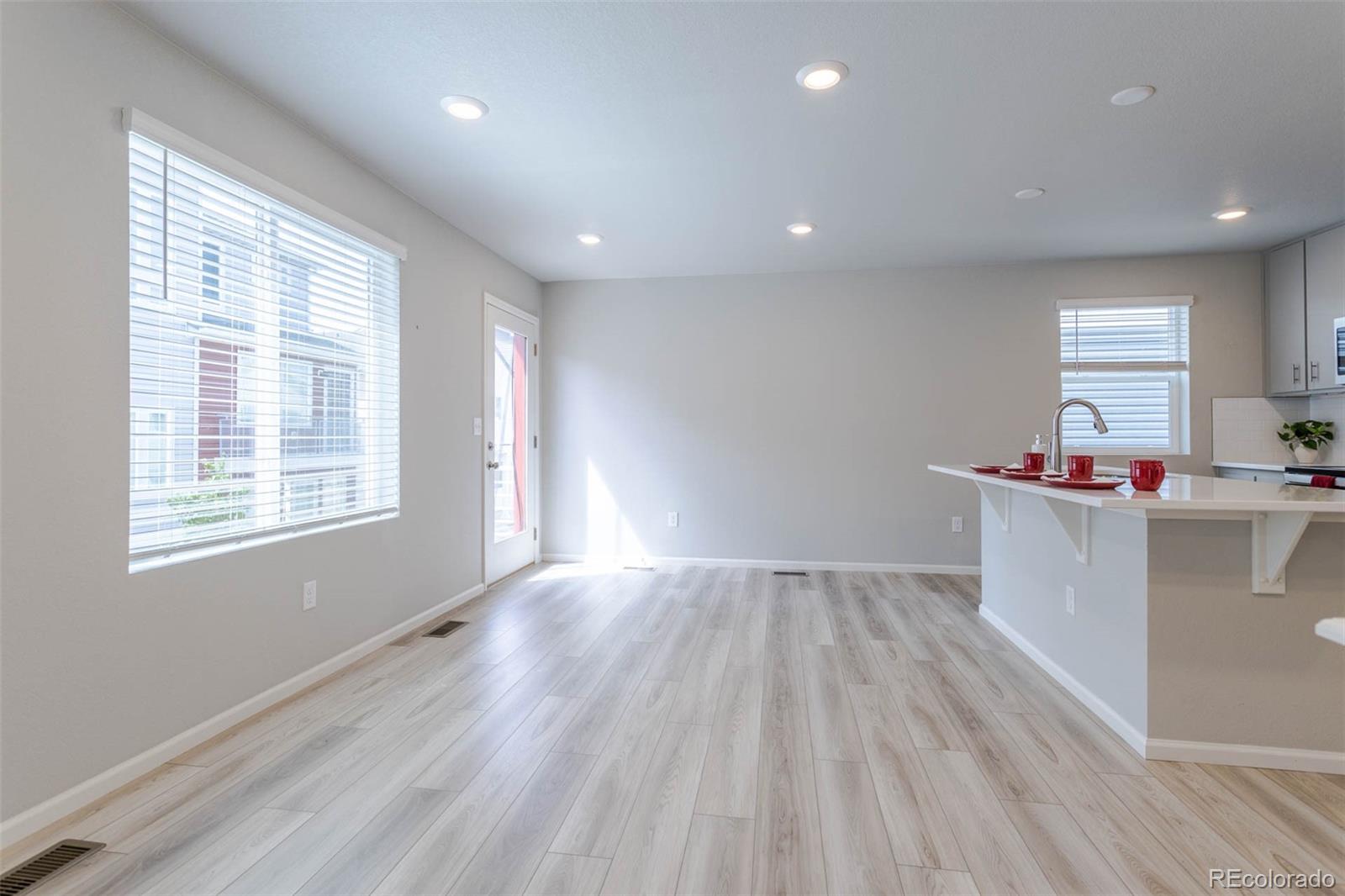 5132 North Waco Street Denver, CO 80249 - Photo 9 of 31