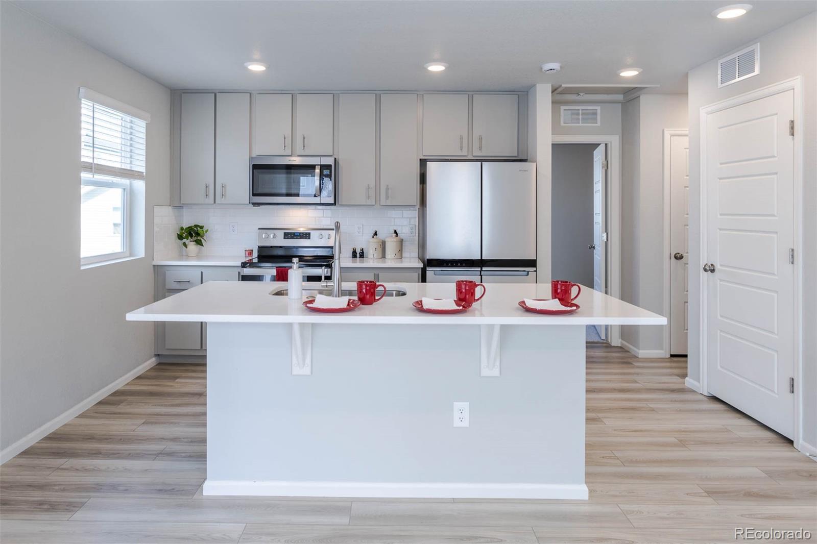 5132 North Waco Street Denver, CO 80249 - Photo 10 of 31