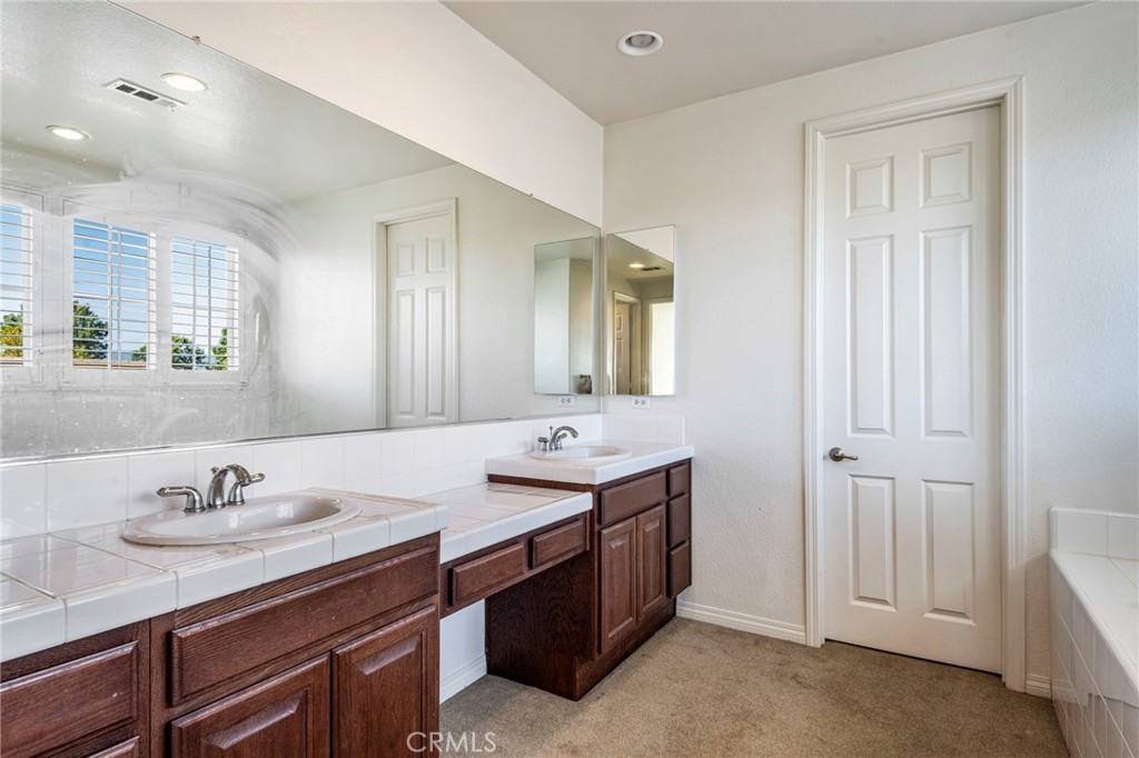 39161 Shree Road Temecula, CA 92591 - Photo 26 of 40