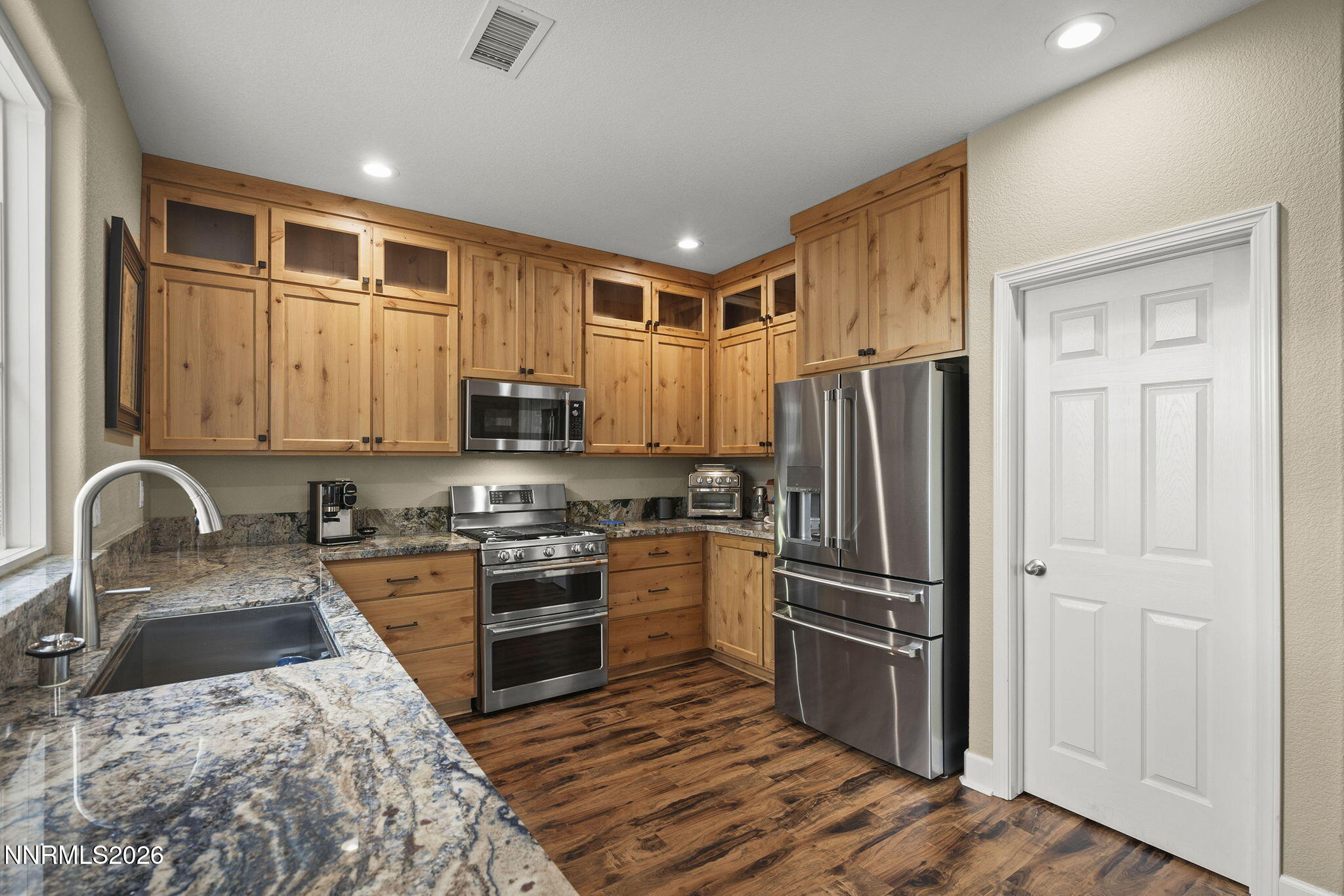 325 Manciano Way Reno, NV 89521 - Photo 9 of 21 9-web-or-mls-_DSC0524
