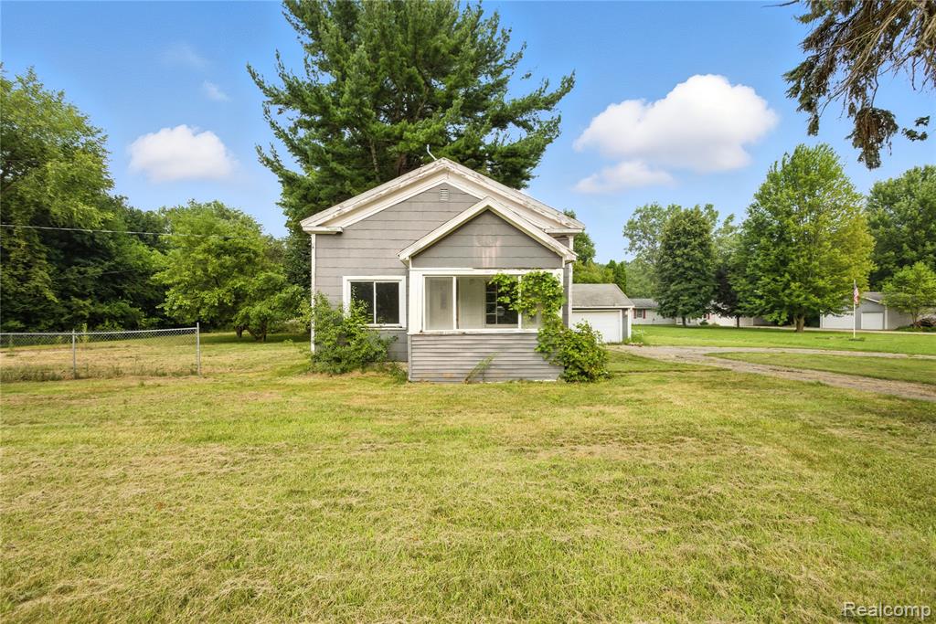 8186 North Clio Road Mount Morris, MI 48458 - Photo 9 of 40