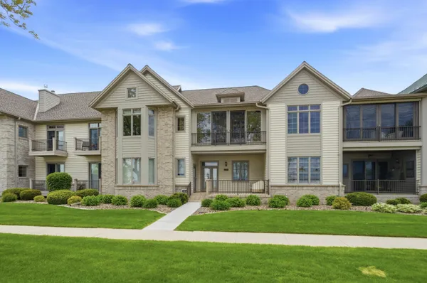 $639,900 | 286 Harbor View Drive, Fond du Lac, WI 54935